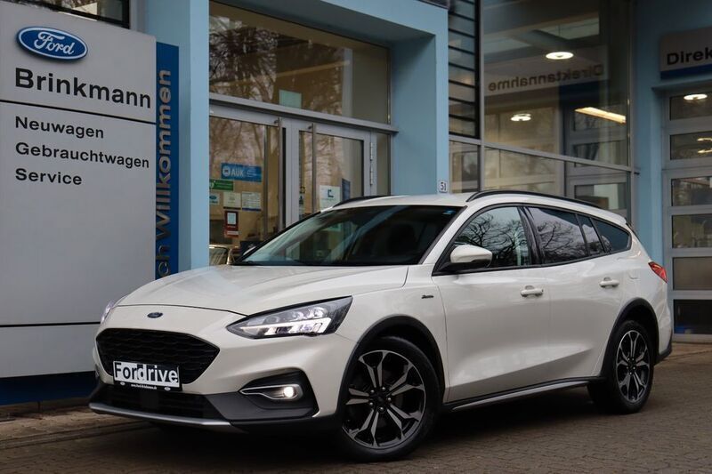 Usata Ford Focus Active 155 CV (114 kW) 2020 Bianco Berlina