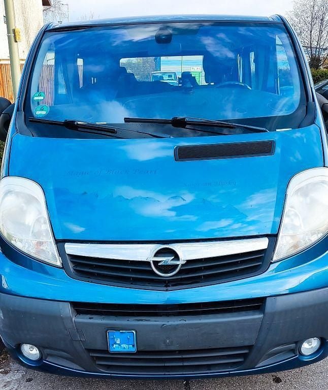 Gebraucht Opel Vivaro 114 PS (83 kW) 2007 Blau Van / Kleinbus