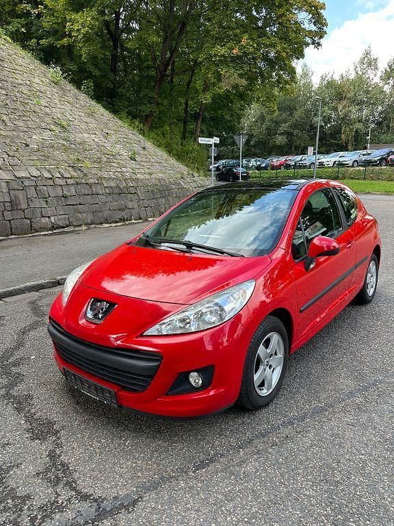 Rot Gebraucht 2011 Peugeot 207 Urban Move Kleinwagen | 3.490 € (Fairer Preis) - Bild 1/4