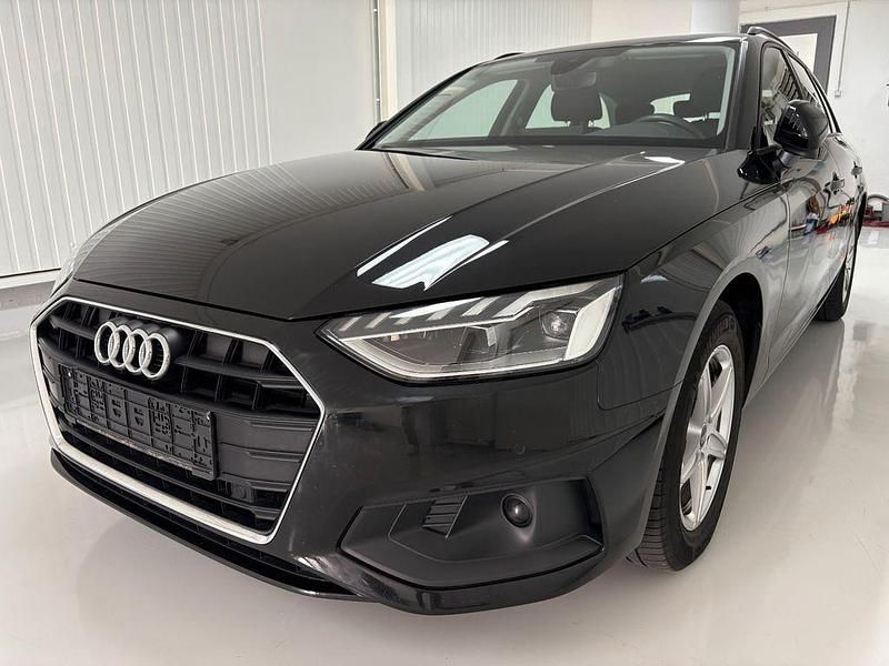 Schwarz Gebraucht 2022 Audi A4 Sport Kombi | 20.650 € (Superpreis) - Bild 1/4