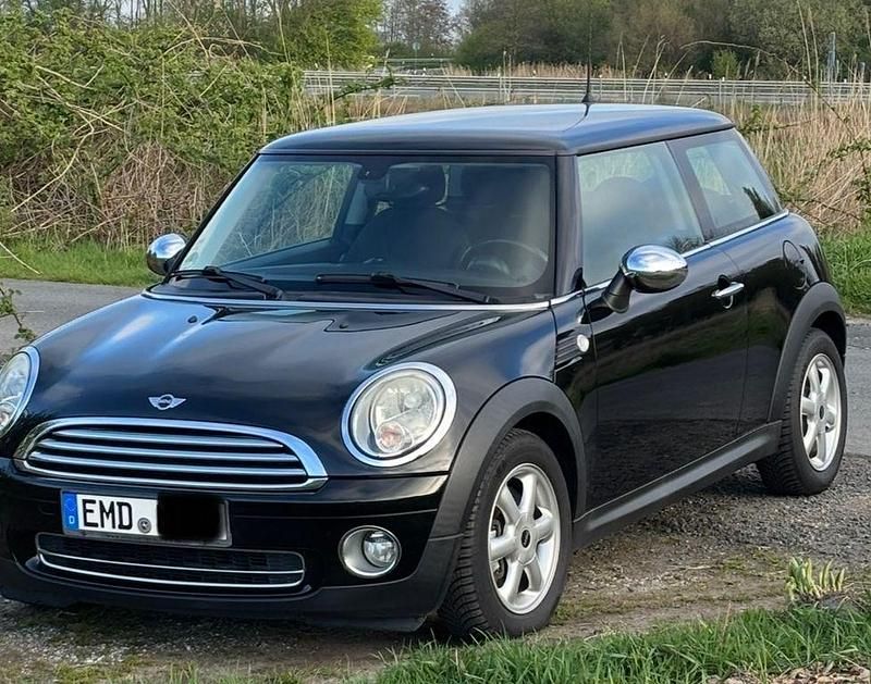Käytetty Mini ONE Pepper 75 HP (55 kW) 2010 Musta Viistoperä