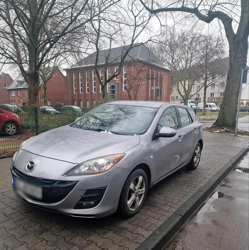 Silber Gebraucht 2009 Mazda 3 High Limousine | 5.490 € (Fairer Preis) - Bild 1/4