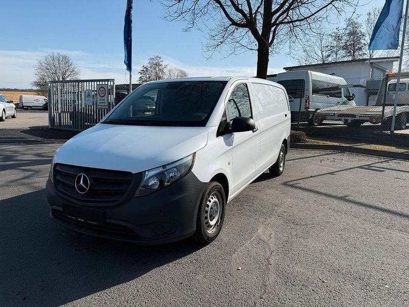 Gebraucht Mercedes Vito 163 PS (119 kW) 2020 Weiß Van