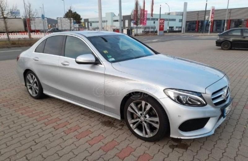 Gebraucht 2015 Mercedes C200 AMG line Limousine | 12.999 € (Teuer) - Bild 1/4