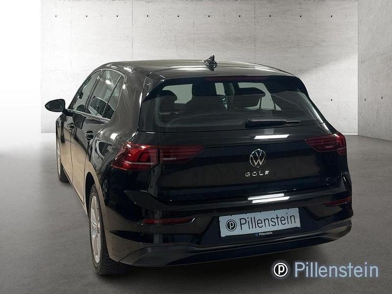Gebraucht VW Golf VIII Life 116 PS (85 kW) 2024 Schwarz Limousine