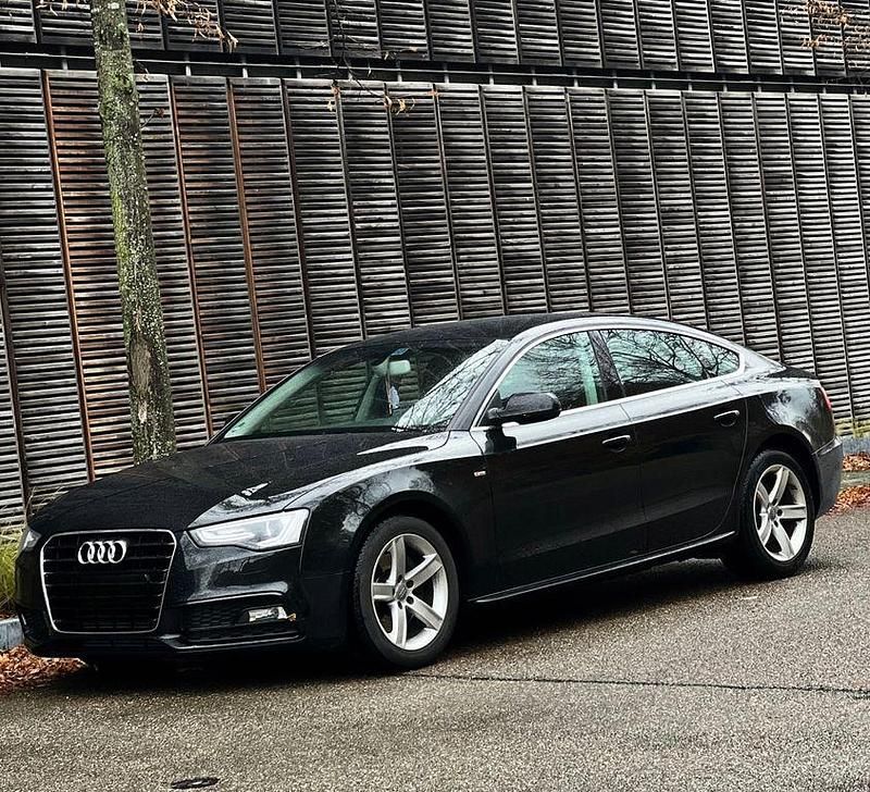 Schwarz Gebraucht 2013 Audi A5 Sportback S-Line Limousine | 11.580 € (Superpreis) - Bild 1/4