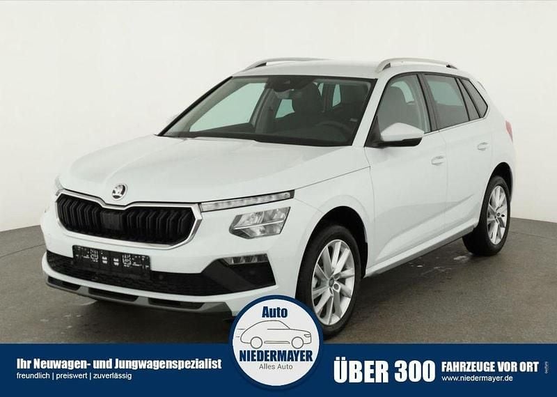 Moon weiß perleffekt Neu 2025 Skoda Kamiq Selection SUV | 26.495 € (Guter Preis) - Bild 1/4