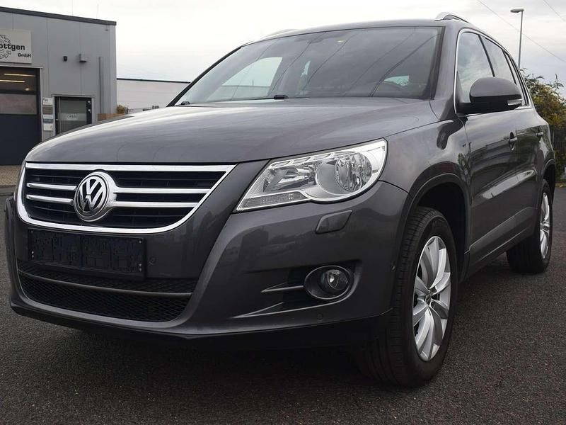 Gebraucht VW Tiguan Team 140 PS (102 kW) 2011 Pepper grey SUV
