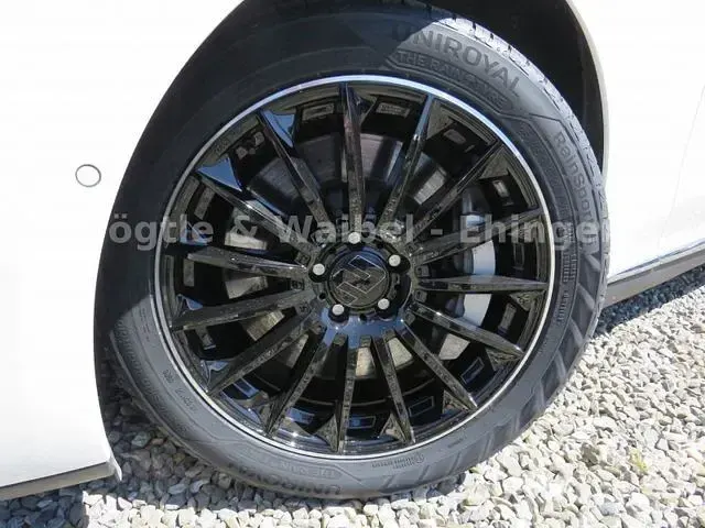 Gebraucht Mercedes EQE300 180 kW (245 PS) 2022 Weiß Limousine