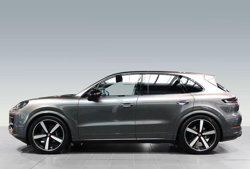 Gebraucht Porsche Cayenne 470 PS (345 kW) 2024 Grau SUV