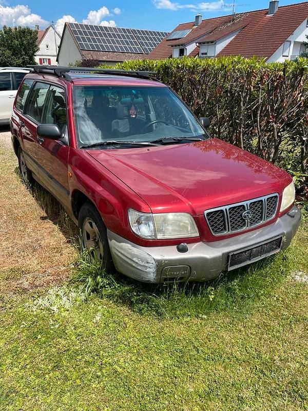 Rot Gebraucht 2002 Subaru Forester SUV | 750 € (Superpreis) - Bild 1/4