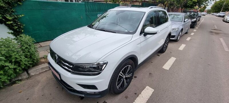 Beige Gebraucht 2019 VW Tiguan Highline SUV | 19.800 € (Fairer Preis) - Bild 1/4