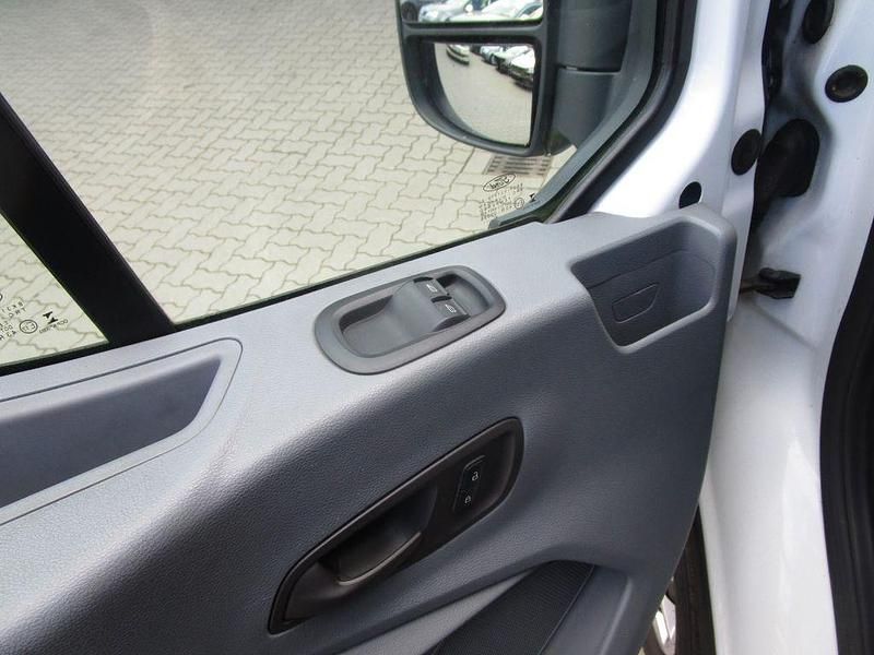 Gebraucht Ford Transit Trend 131 PS (96 kW) 2016 Frostweiß Van / Kleinbus