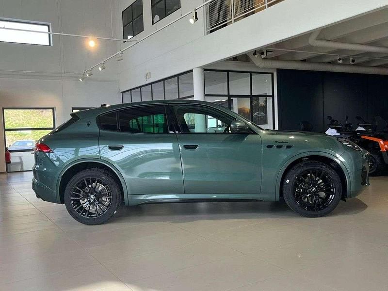 Neu Maserati Grecale 330 PS (242 kW) 2026 Verde royal SUV