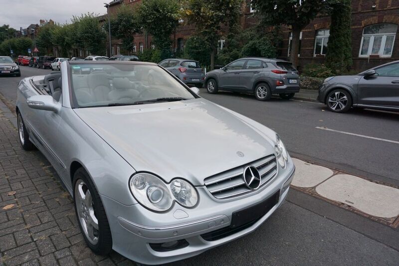 Usata Mercedes CLK280 231 CV (169 kW) 2006 Argento Cabrio