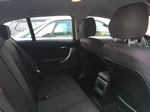 Gebraucht BMW 118 Performance 143 PS (105 kW) 2011 Schwarz Kleinwagen