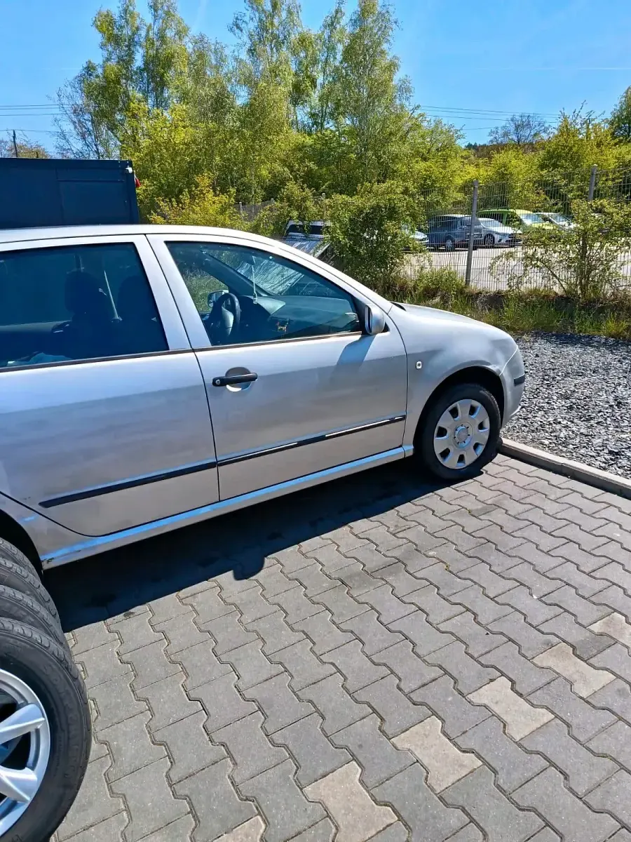 Second-hand Skoda Fabia 60 CP (44 kW) 2005 Gri Hatchback