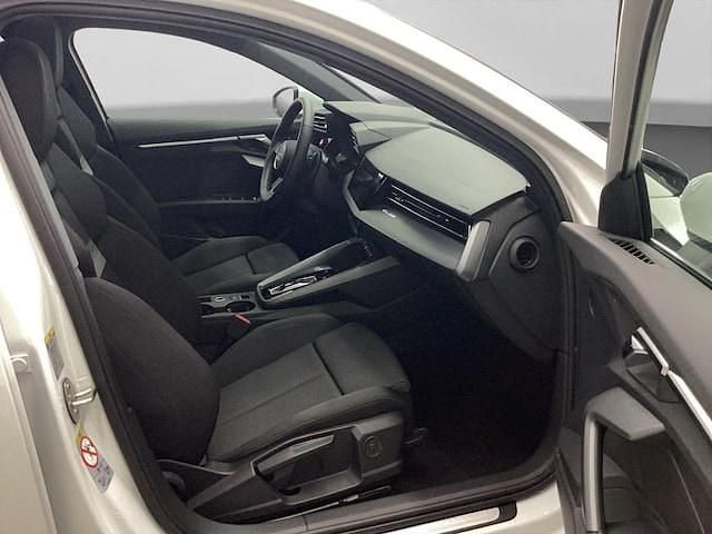 Gebraucht Audi A3 Advanced Plus 116 PS (85 kW) 2025 Gletscherweiß metallic