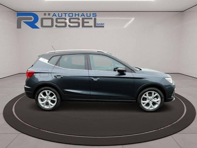 Neu Seat Arona FR 150 PS (110 kW) 2026 Grau SUV