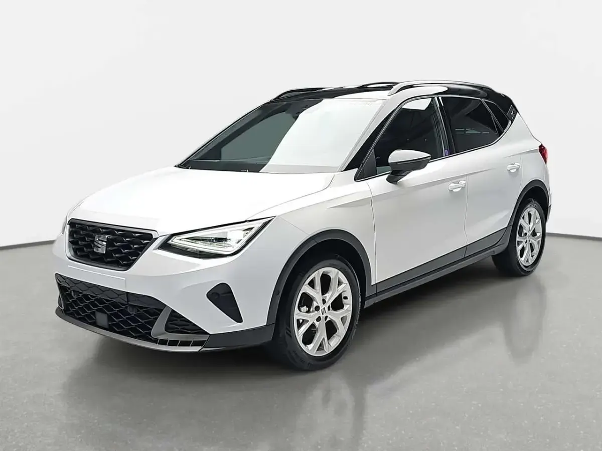 Neu Seat Arona FR 116 PS (85 kW) 2026 Glacial weiß/schwarz metallic SUV