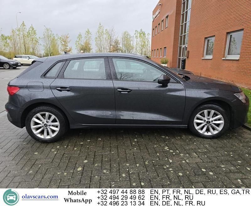 Gebraucht Audi A3 116 PS (85 kW) 2022 Grau Limousine