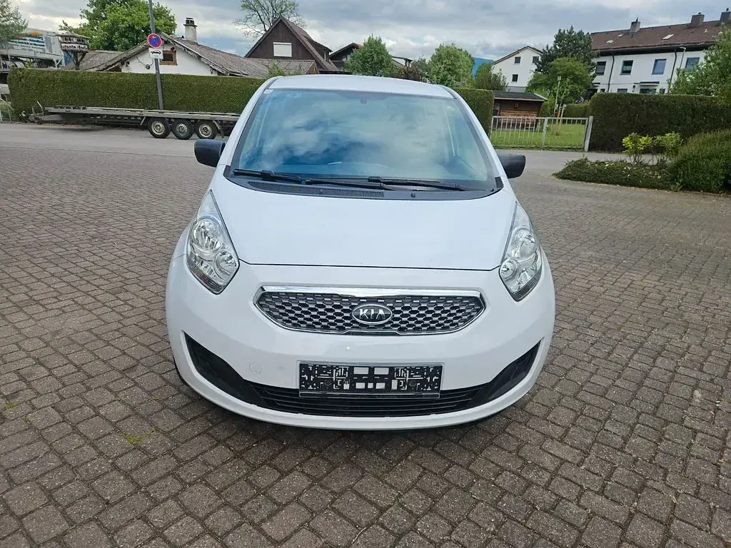 Gebraucht Kia Venga 90 PS (66 kW) 2010 Weiß Kleinwagen
