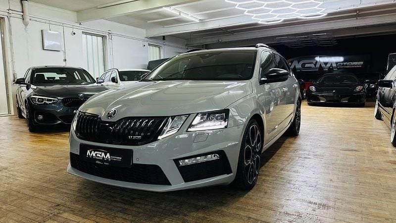 Grau Gebraucht 2019 Skoda Octavia RS Kombi | 19.999 € (Guter Preis) - Bild 1/4