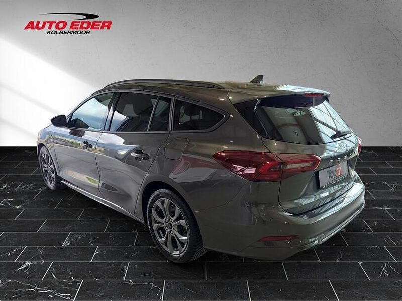 Gebraucht Ford Focus ST-Line 155 PS (114 kW) 2023 Magneticgrau (metallic) Kombi