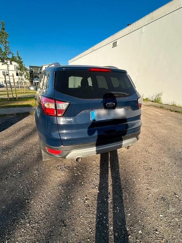 Gebraucht Ford Kuga Cool & Connect 120 PS (88 kW) 2019 Blau SUV
