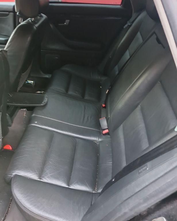 Second-hand Audi A4 Performance 220 CP (161 kW) 2003 Negru Break