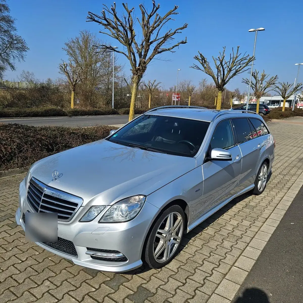 Gebraucht Mercedes E350 Avantgarde 231 PS (169 kW) 2011 Silber Kombi
