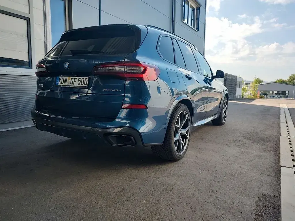 Second-hand BMW X5 Performance 394 CP (289 kW) 2022 Albastru SUV