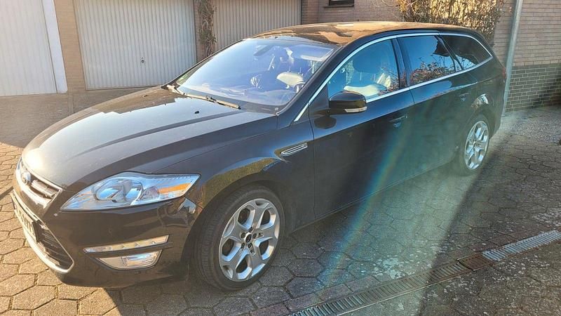 Gebraucht Ford Mondeo Titanium 163 PS (119 kW) 2010 Schwarz Kombi
