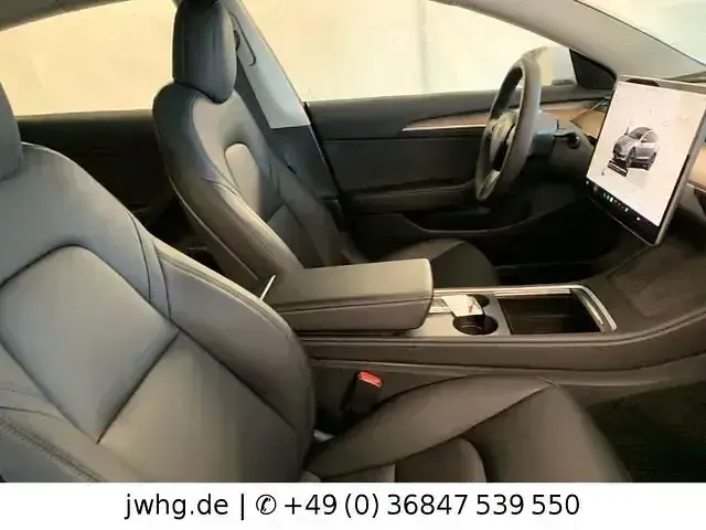 Käytetty Tesla Model 3 324 kW (441 HP) 2022 Valkoinen Sedan