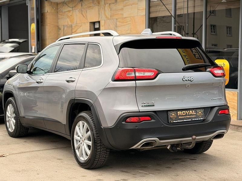 Gebraucht Jeep Cherokee Limited 170 PS (125 kW) 2015 Grau SUV