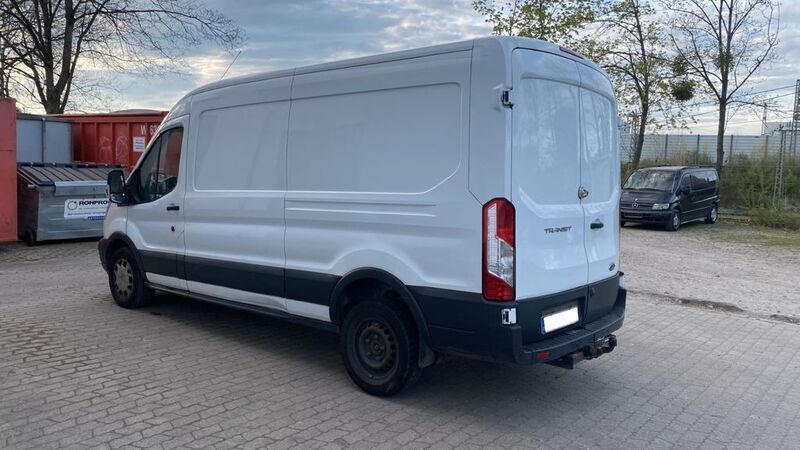Gebraucht Ford Transit Trend 131 PS (96 kW) 2019 Weiß Van / Kleinbus