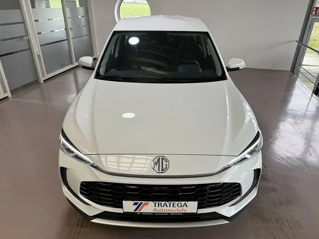 Neu MG ZS 116 PS (85 kW) 2025 Pearl white SUV