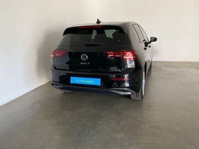Neu VW Golf VIII Life 204 PS (150 kW) 2026 Grau Limousine