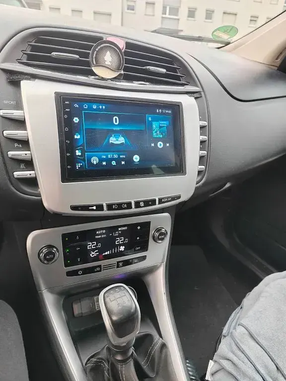 Usata Lancia Delta Silver 140 CV (102 kW) 2011 Grigio Utilitaria