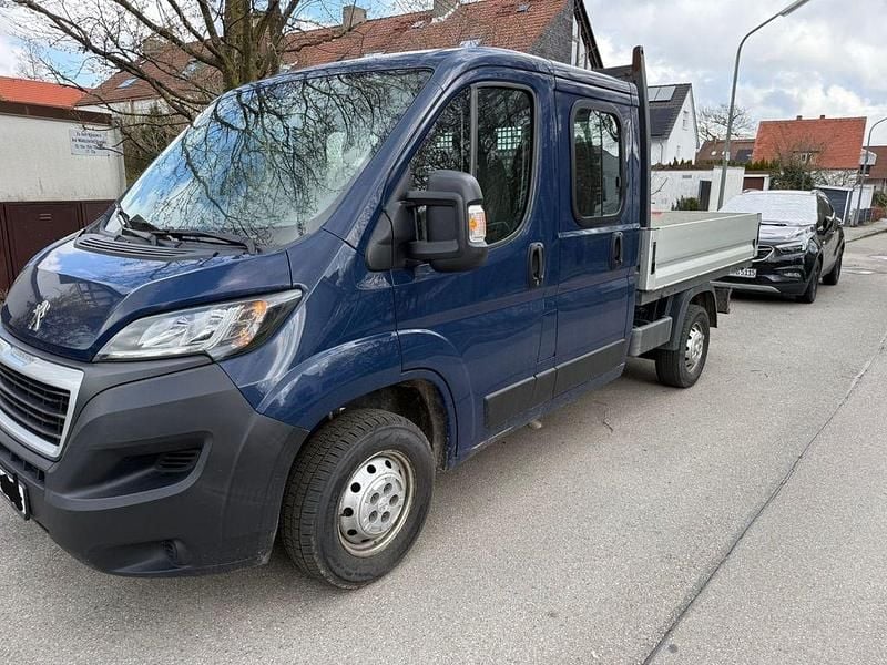 Gebraucht Peugeot Boxer 110 PS (80 kW) 2018 Blau Van