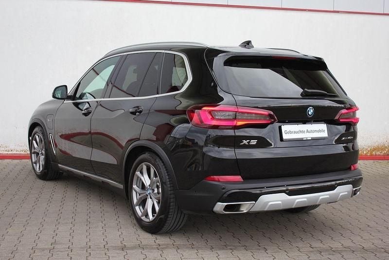 Gebraucht BMW X5 xLine 394 PS (289 kW) 2023 Schwarz ii/bonnet fluid black SUV