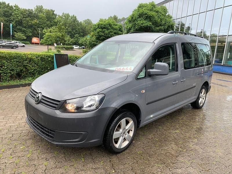 Grau Gebraucht 2013 VW Caddy Maxi Trendline Van / Kleinbus | 8.999 € (Fairer Preis) - Bild 1/4