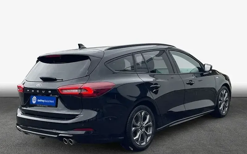 Gebraucht Ford Focus ST-Line X 155 PS (114 kW) 2025 Schwarz Kombi