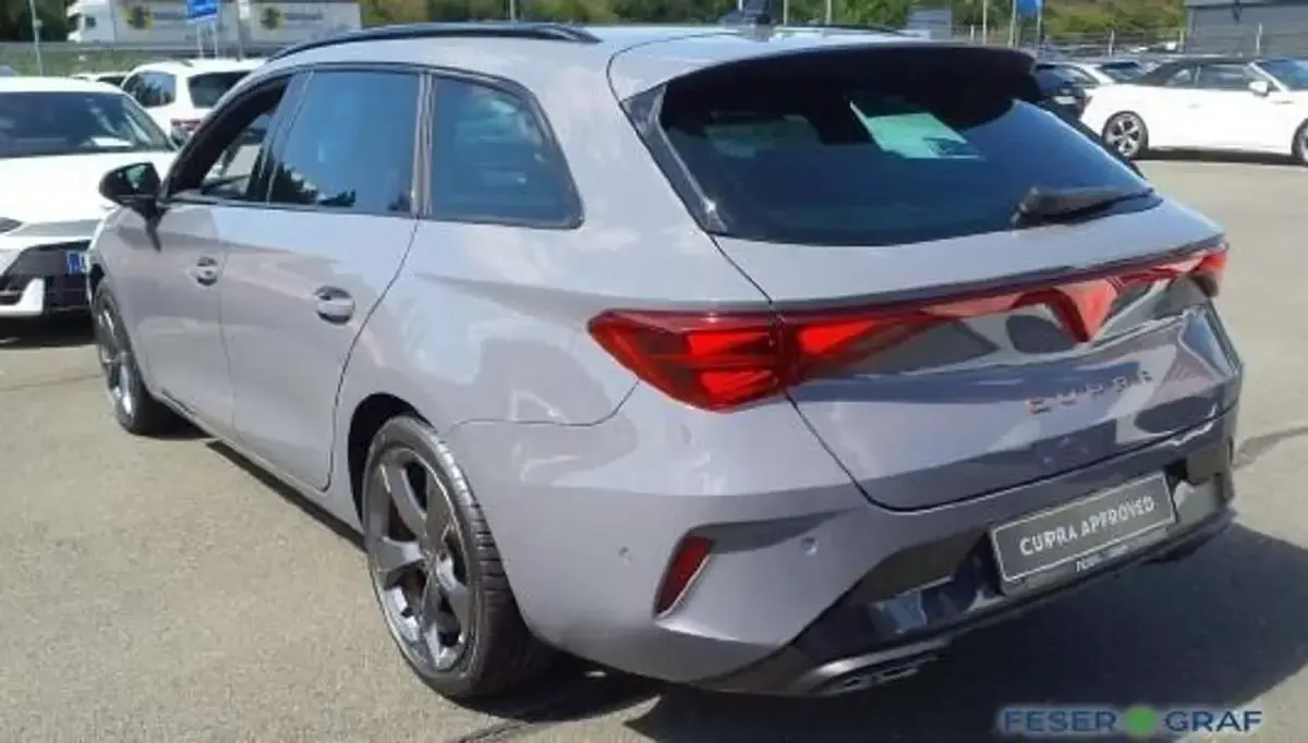 Gebraucht Cupra Leon 150 PS (110 kW) 2026 Graphene grau Kombi