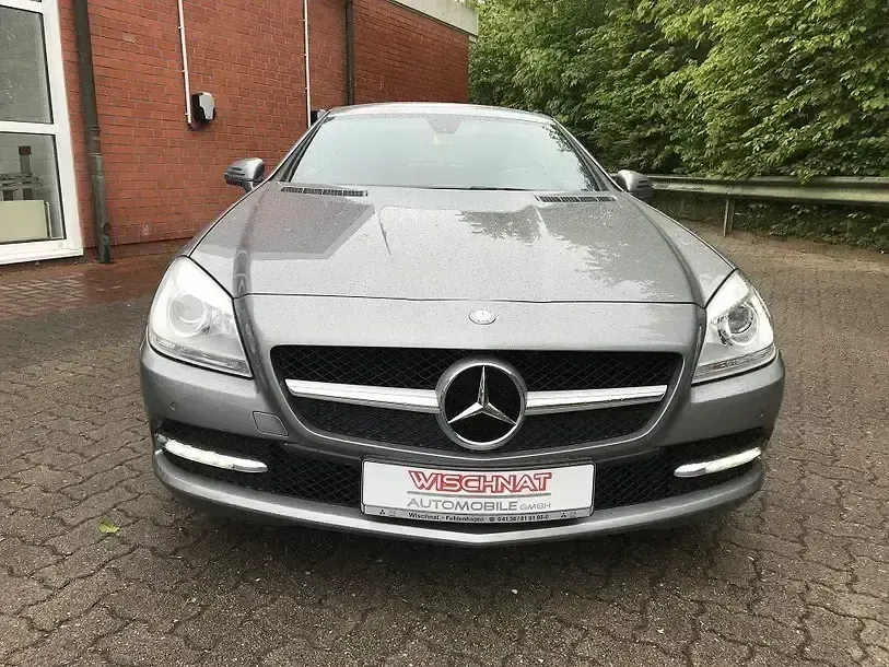 Gebraucht Mercedes SLK200 184 PS (135 kW) 2012 Palladiumsilber  metalliclack Cabrio