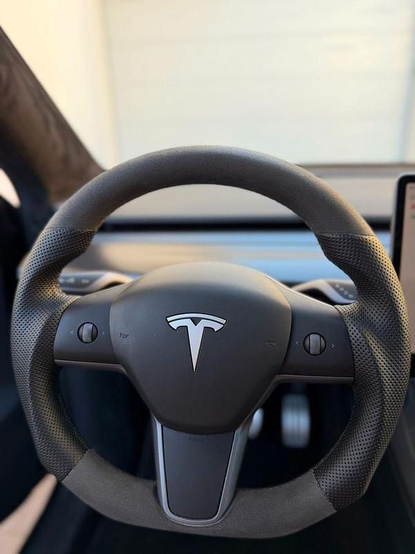 Occasion Tesla Model Y Performance 392 kW (534 ch) 2023 Noir SUV