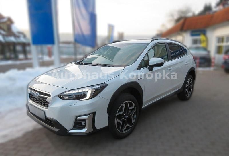 Weiß metallic Gebraucht 2020 Subaru XV Active SUV | 26.780 € (Teuer) - Bild 1/4