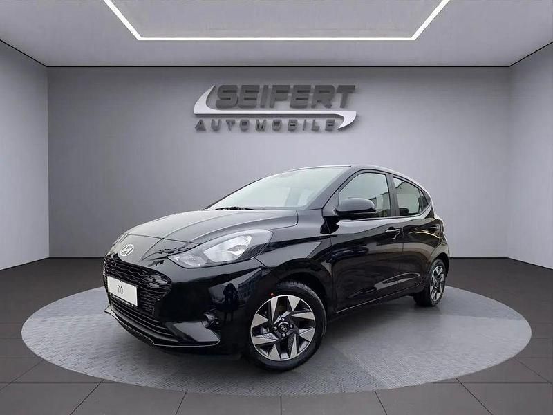Phantom black Neu 2025 Hyundai i10 Trend Kleinwagen | 19.890 € (Fairer Preis) - Bild 1/4