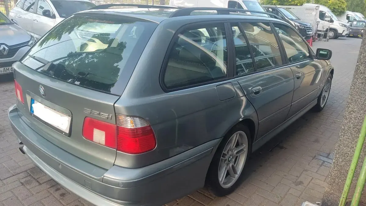 Gebraucht BMW 525 Basis 192 PS (141 kW) 2001 Grün Kombi