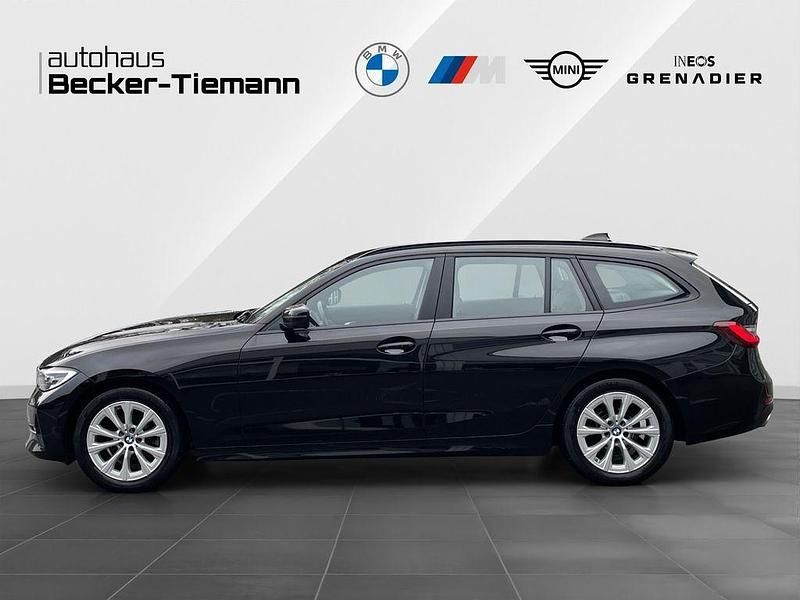 Gebraucht BMW 320 Advantage 190 PS (139 kW) 2022 Schwarz Limousine